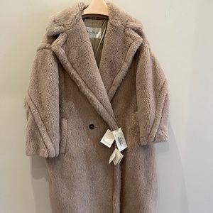 NWT! MAX MARA Teddy Bear Icon Coat- Dove/Taupe /Cream Color- Size SMALL